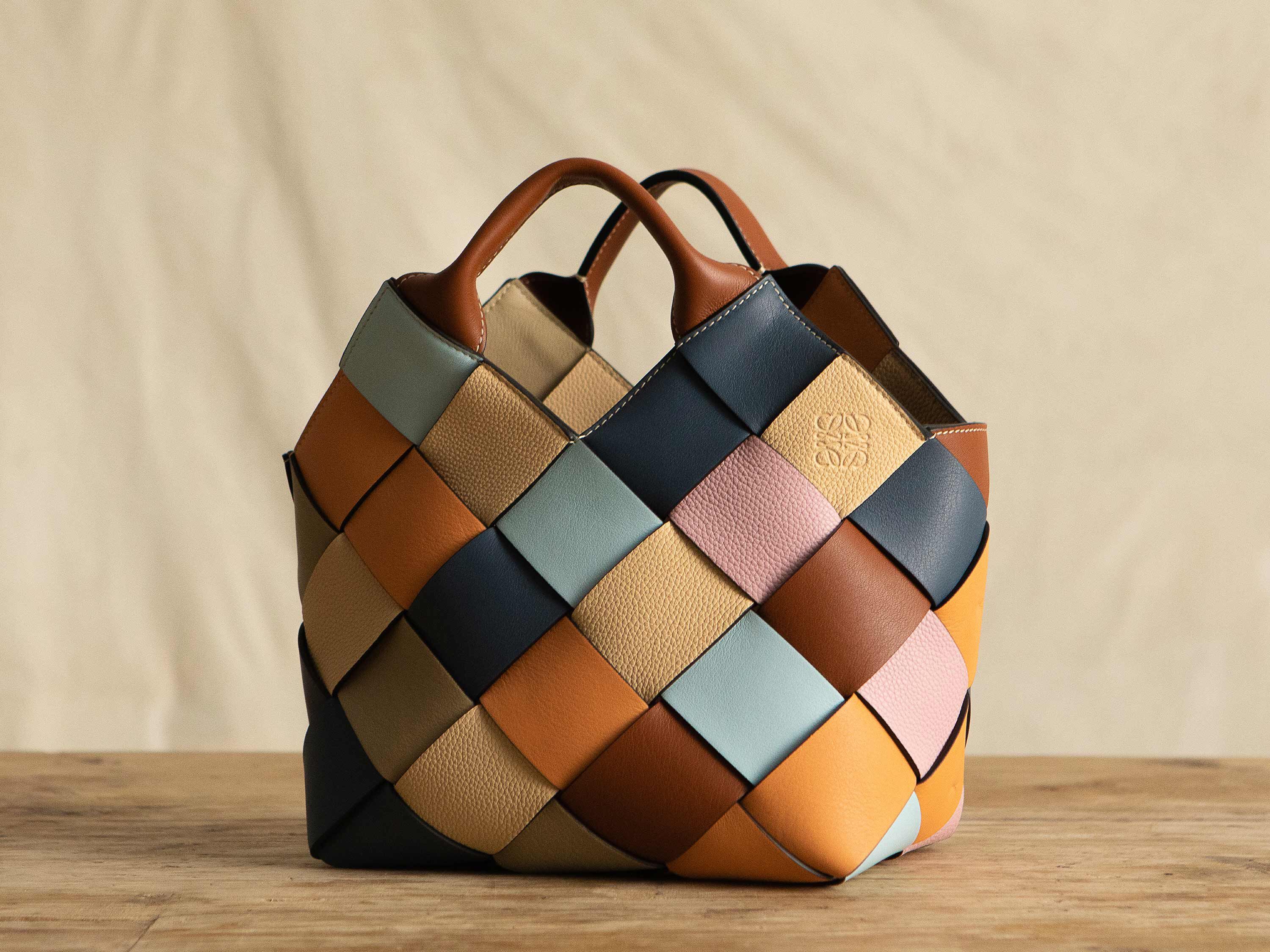 Loewe sales italy website